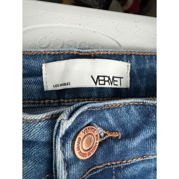 Vervet Crop Jeans Distressed Frayed Hem Denim Casual Light Wash Size 28 - Picture 2 of 7